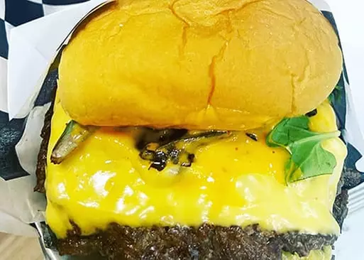 5% Cash Back at Burgermania