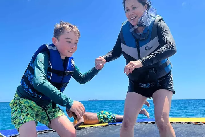 Oahu 5-in-1 Deluxe Cruise: Turtle Snorkeling & Ocean Activities