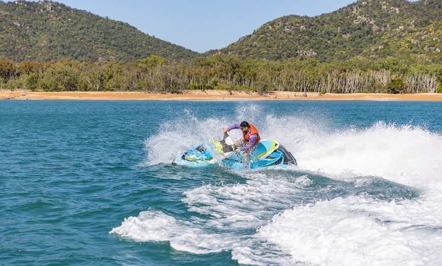 Image 5: Magnetic Island 60 Minute Jetski Hire for 1-8 people plus GoPro.