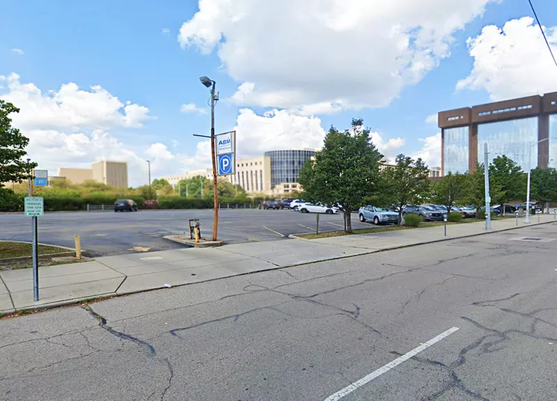 Parking at Third St. Lot