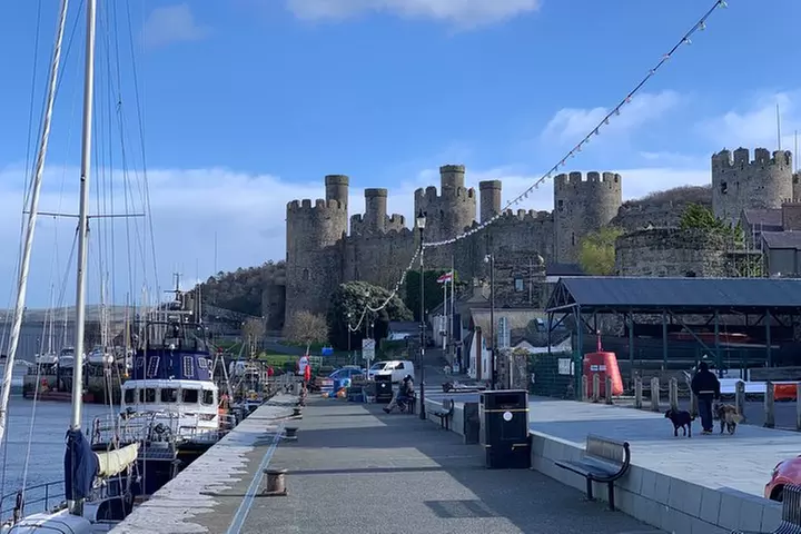 2-Day Private Liverpool BeatlesTour & Explore North Wales in a lice...