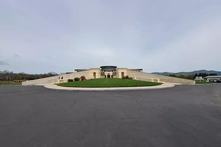 Private Full-Day Napa Wine Tour in a Luxury Vehicle