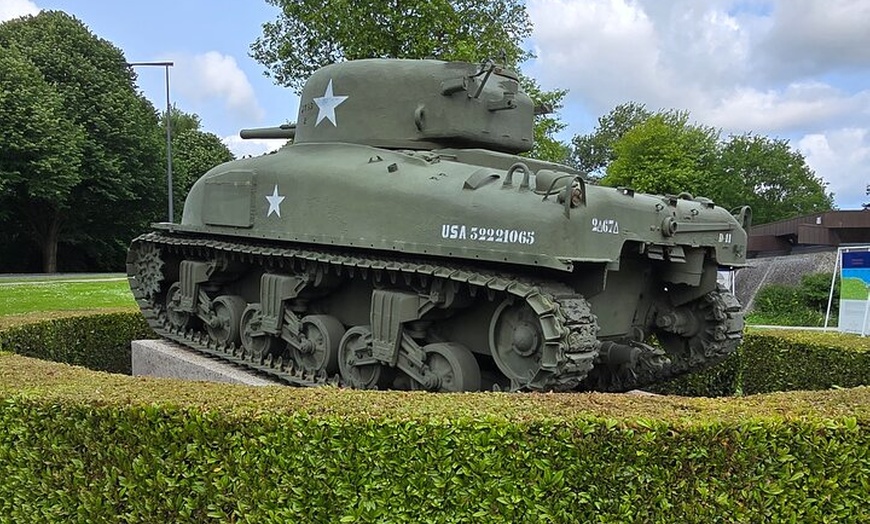 Image 8: Voyage privé de Paris à Normandie