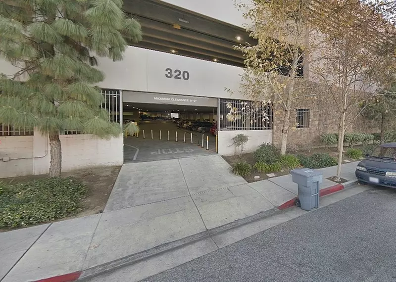 Parking at Adventist Health Glendale Garage - Valet-Assist - Second Medium