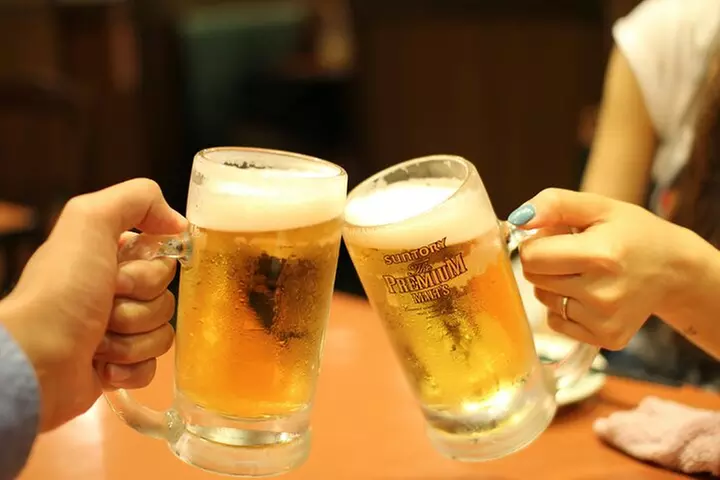 Self-Guided Bar Hunt: Swell Times in Scruffy City
