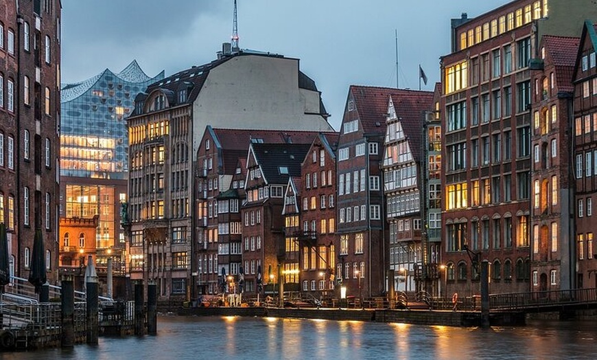 Image 3: Das Beste von Hamburg: City Sightseeing Hop-On Hop-Off-Bustour