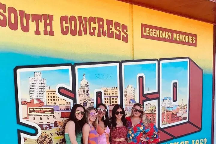 Austin Murals & Mimosas Roofless Party Bus Tour