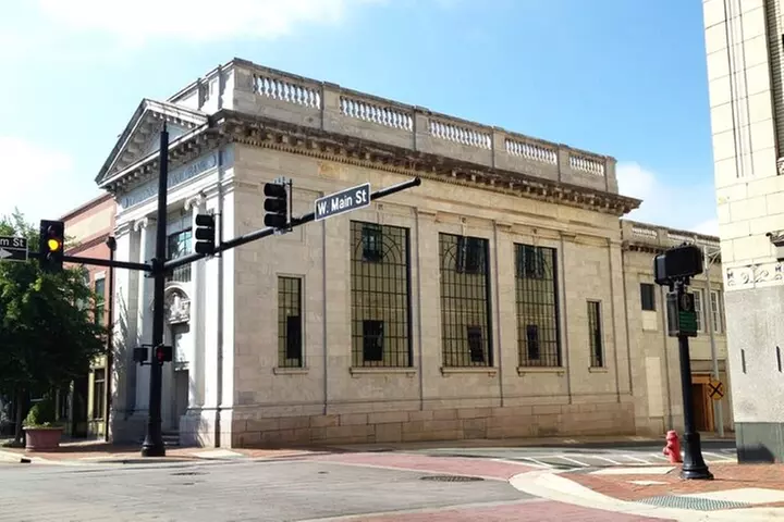 Self Guided Durham Scavenger Hunt: Bricks, Bulls & Beauty