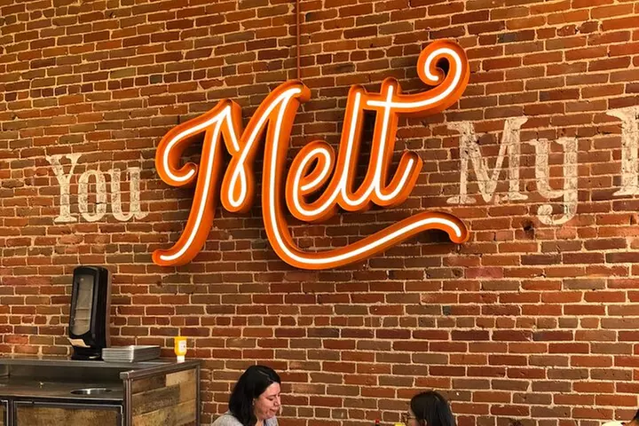 San Diego Gaslamp Food Tour with 6 Modern Californian Tastings