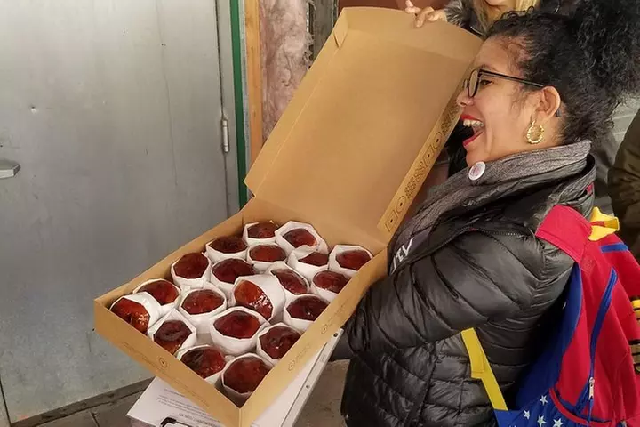 Delicious Donuts in Union Square: New York's Sweetest City Tour