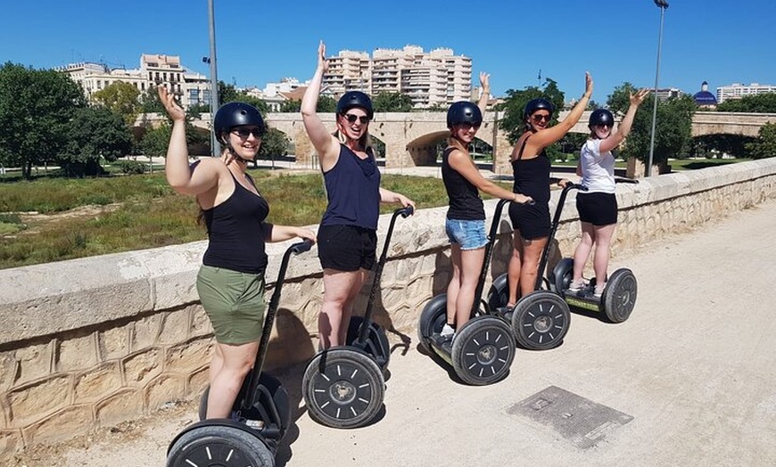 Image 3: Recorrido en Segway por el casco antiguo de Valencia