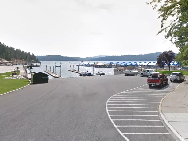 Parking at [IC21] Boat Docks Lot