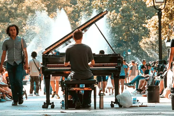 NYC: Greenwich Village Food Tour with 6 Locals Favorites Dishes