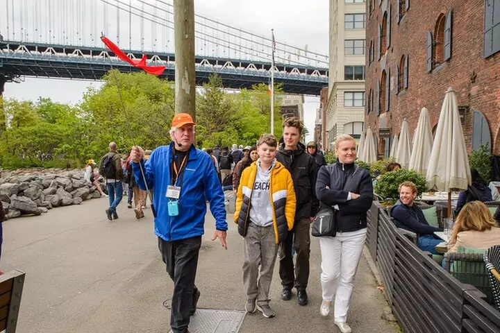 NYC Bus Tour of Brooklyn, Bronx, Queens: Art, Food & Sports