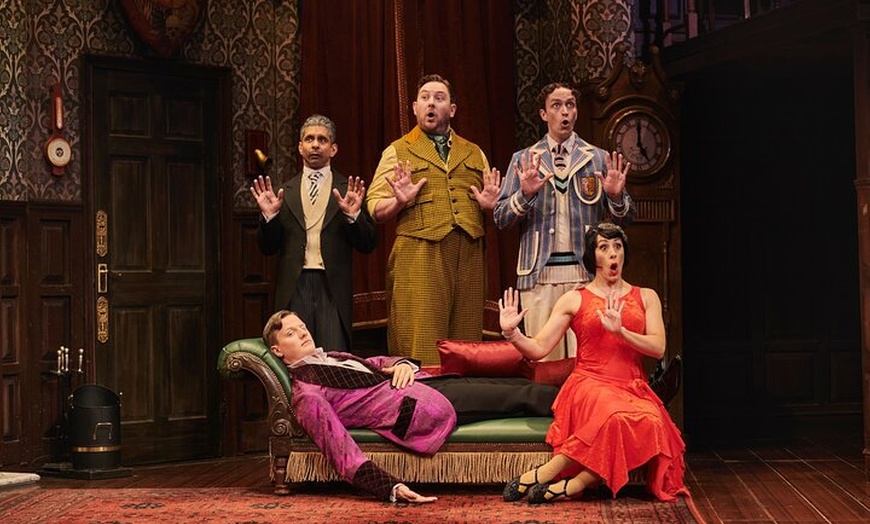 Image 3: The Play That Goes Wrong in London Theatre