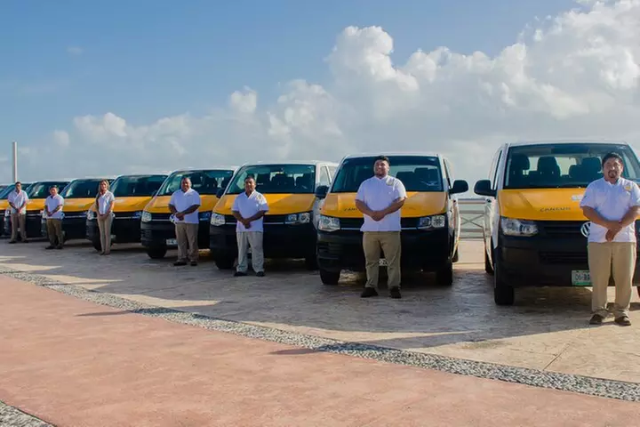 Private Transfer from Cancun Airport to Cancun Hotel Zone - Second Medium