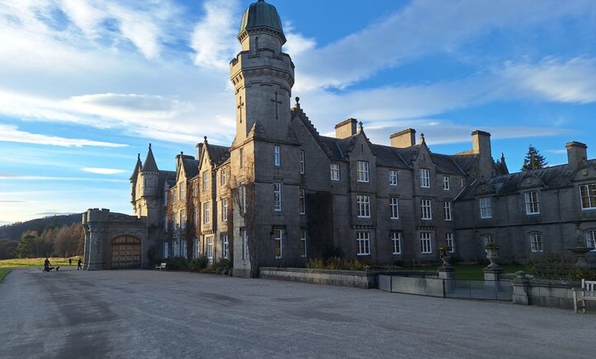 Image 6: Edinburgh Airport to St Andrews