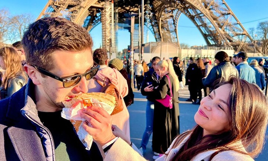 Image 4: Croisière sur la Seine et dégustation de crêpe près de la tour Eiffel