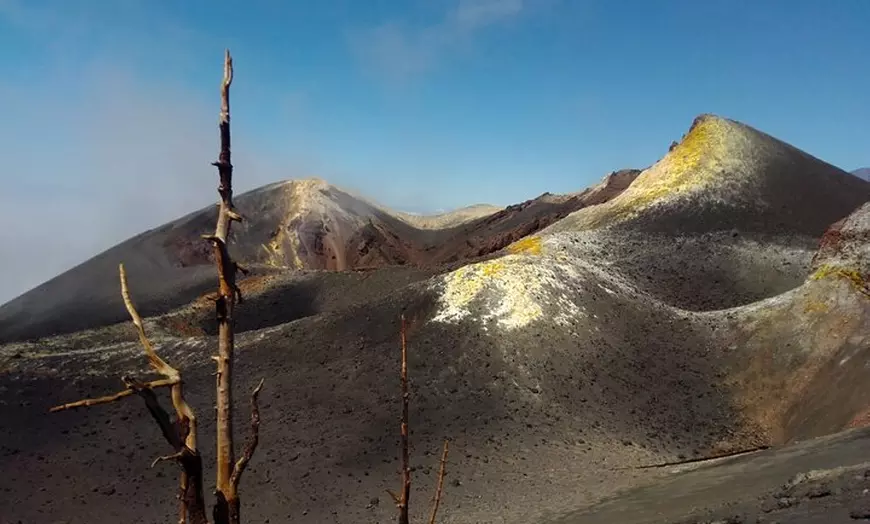 Image 2: Ruta de Senderismo Visita al Volcán Nuevo de La Palma