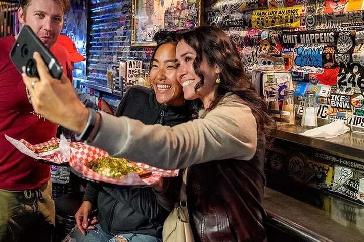 SF's North Beach: Gourmet Ghost Tour - Includes full meal, 3 hrs