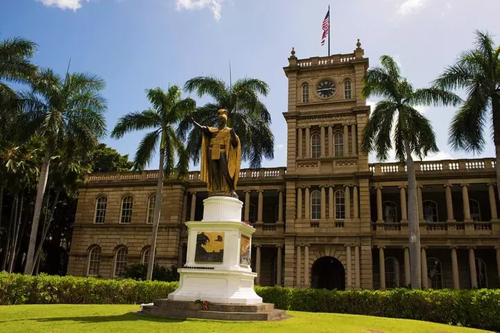 Waikiki Trolley Red Line Heroes & Legends Hop-on Hop-off Tour