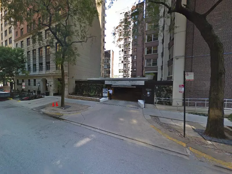 Parking at Gold Coast City Apartments Parking Garage - Valet - Primary Image