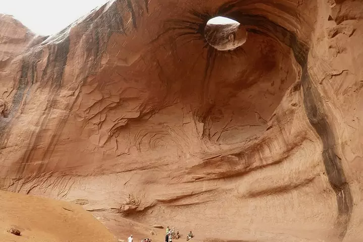 3.5 Hours of Monument Valley's Cultural 4×4 Tour