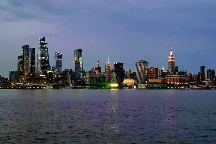 New York City Skyline at Night Guided Tour