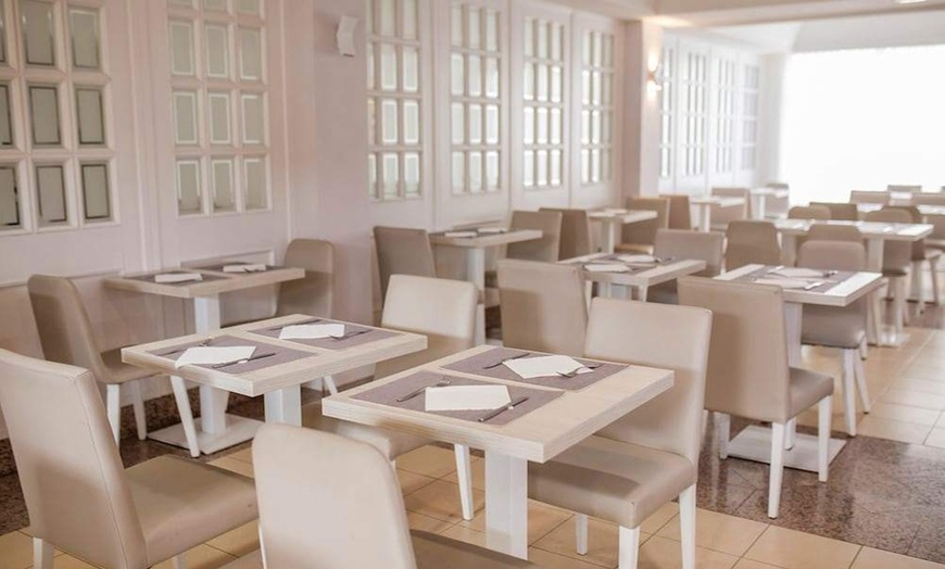 Image 46: ✈ GRAN CANARIA | Playa del Ingles - Hotel Servatur Waikiki 3* - Śni...
