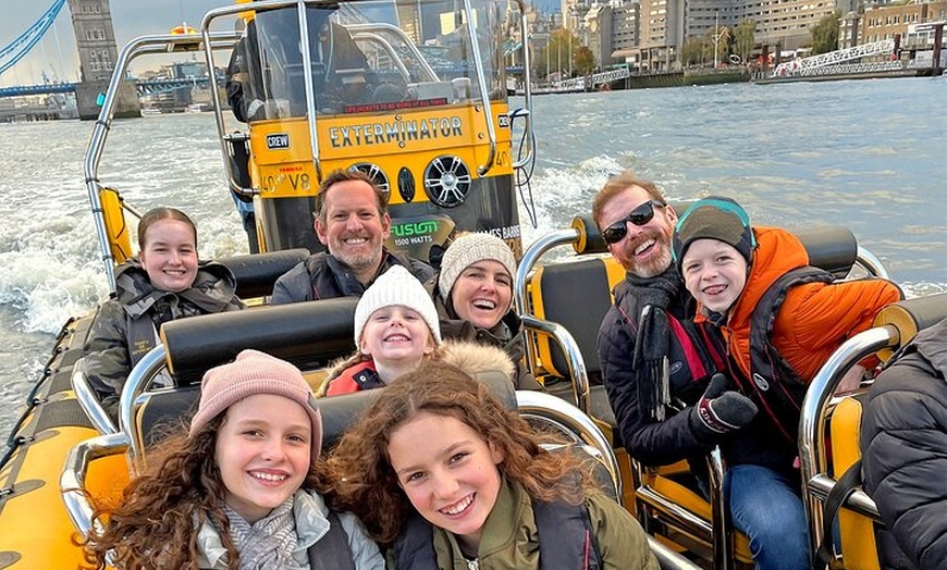 Image 5: Speedboat Cruise Tour to/from Embankment Pier - 70 minutes