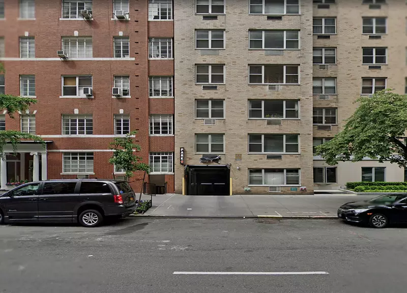 Parking at iPark - 525-535 Garage