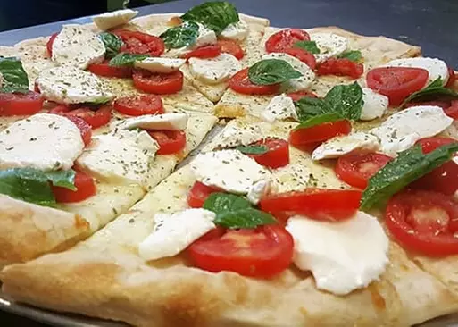 5% Cash Back at Palace Pizza