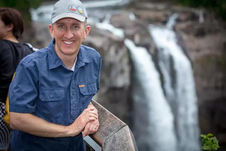 Seattle Wine & Snoqualmie Falls Highlights Tour