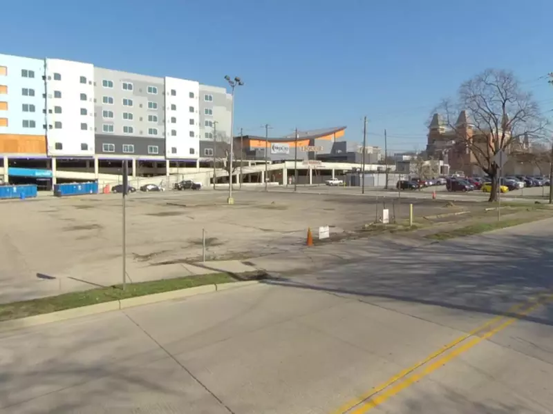 Parking at Ovation Roundabout Lot - Second Medium