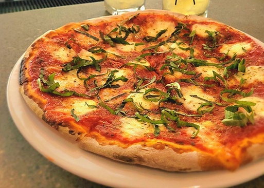 5% Cash Back at Amato's Woodfired Pizza Marion