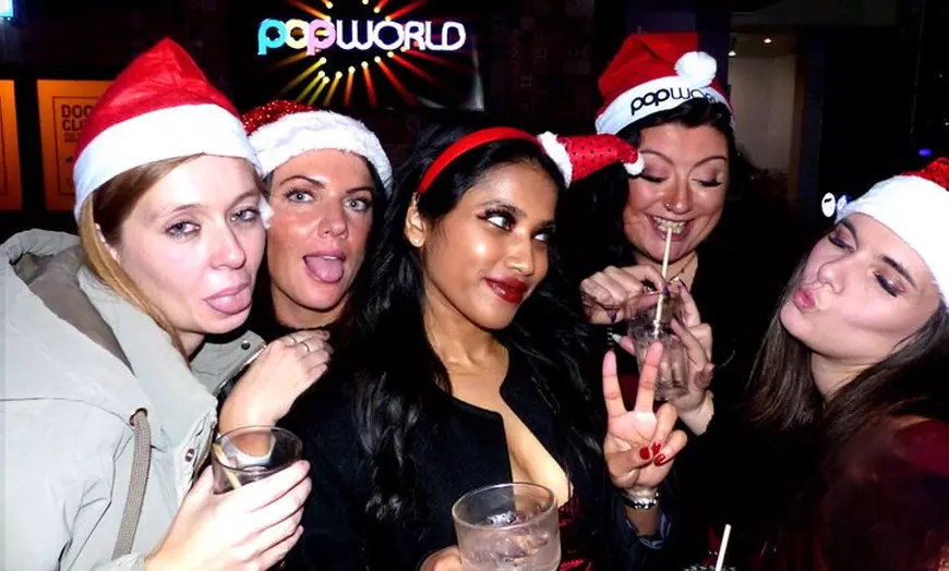 Image 4: Barcelona Christmas Bar Crawl