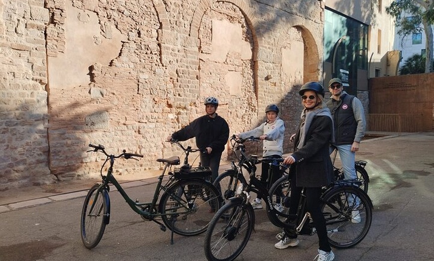 Image 3: Visita guiada en bicicleta eléctrica privada en Barcelona