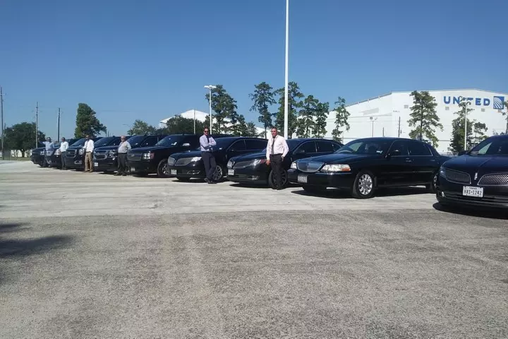 Private Round Trip SUV Transfer Houston - Galveston Cruise Travel
