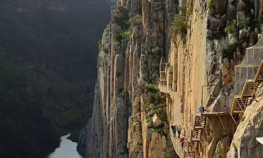 Image 6: Desde Málaga: Bus Ida/Vuelta Caminito del Rey + Tour Guía Oficial