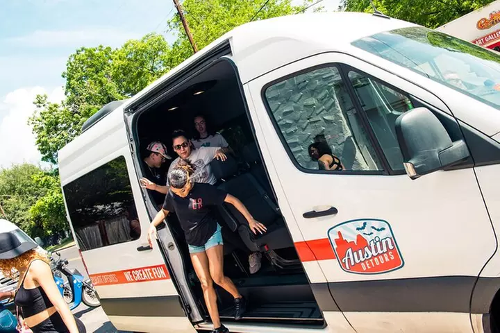 Best of Austin Small-Group Driving Tour with Local Guide