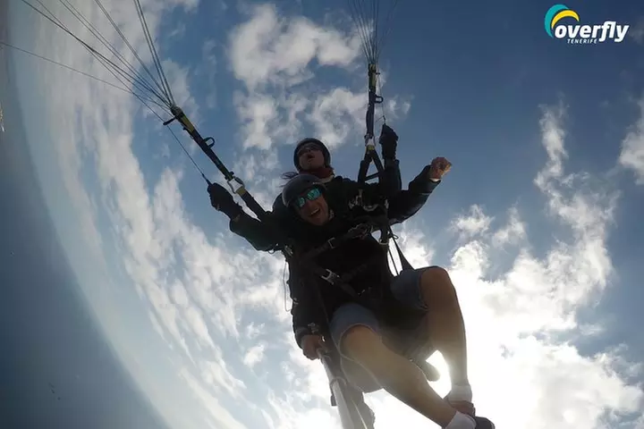 Acro Aventura de Parapente en Costa Adeje con Recogida GRATIS !!