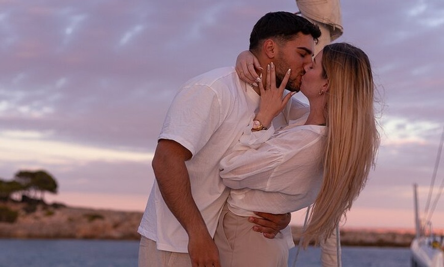 Image 9: Yate a vela privado por la Bahía de Palma y calas cercanas
