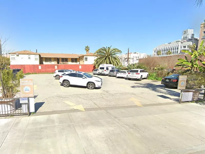 Parking at Elm Street Parking Lot