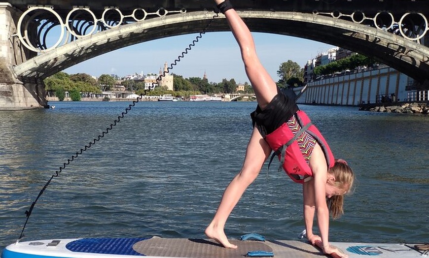 Image 21: Paddle Surf en Sevilla en el Río Guadalquivir