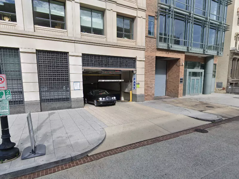 Parking at 505 9th St. NW. Garage - Second Medium