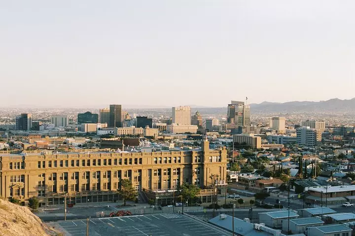 Self Guided El Paso Scavenger Hunt: Sun City Scavenger Hunt