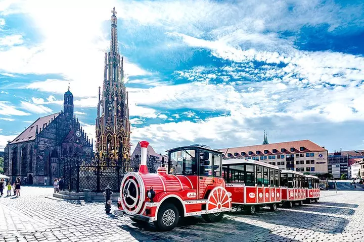 Stadtrundfahrt durch Nürnberg mit der Bimmelbahn - Primary Image