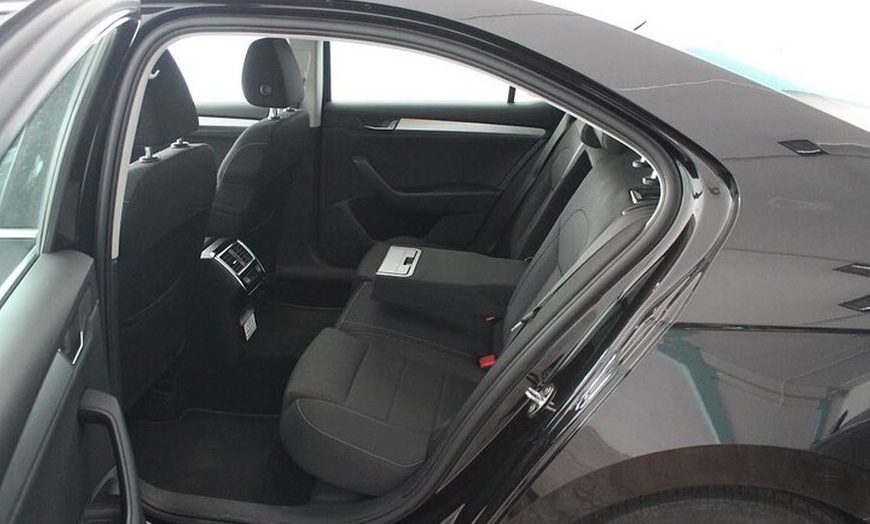 Image 7: Transfer Alicante Aeropuerto - Playa de San Juan en Coche privado