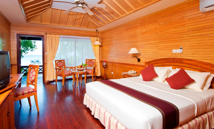 Image 3: ✈ MALDIVES | Baa Atoll - Royal Island Resort 5* - Spa