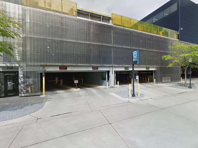 Parking at Riverfront Municipal Ramp Garage - Second Medium